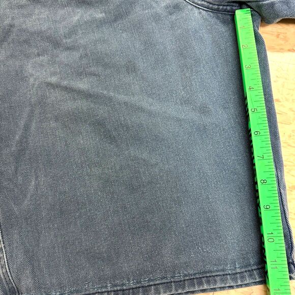 Trutus Jeans Men's Denim Shorts Size 38,  Button and zip closure.  Jorts - Picture 3 of 4